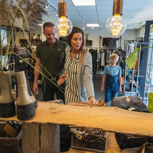 På shoppetur i Odders mange butikker