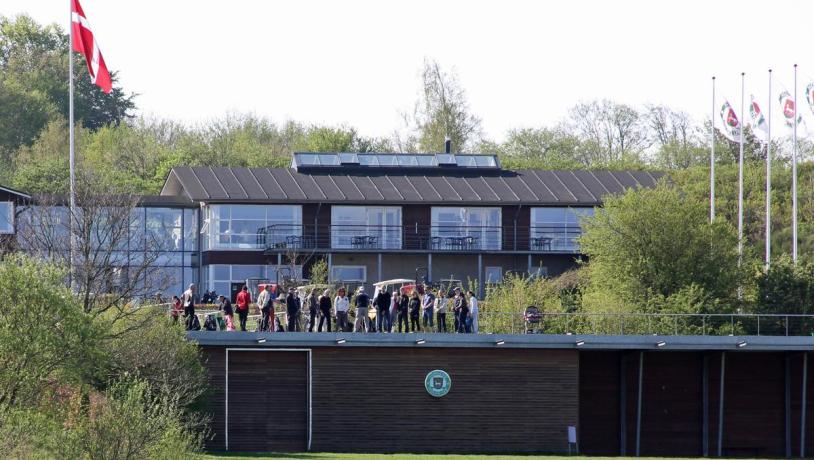 Klubhuset i Horsens Golfklub set udefra
