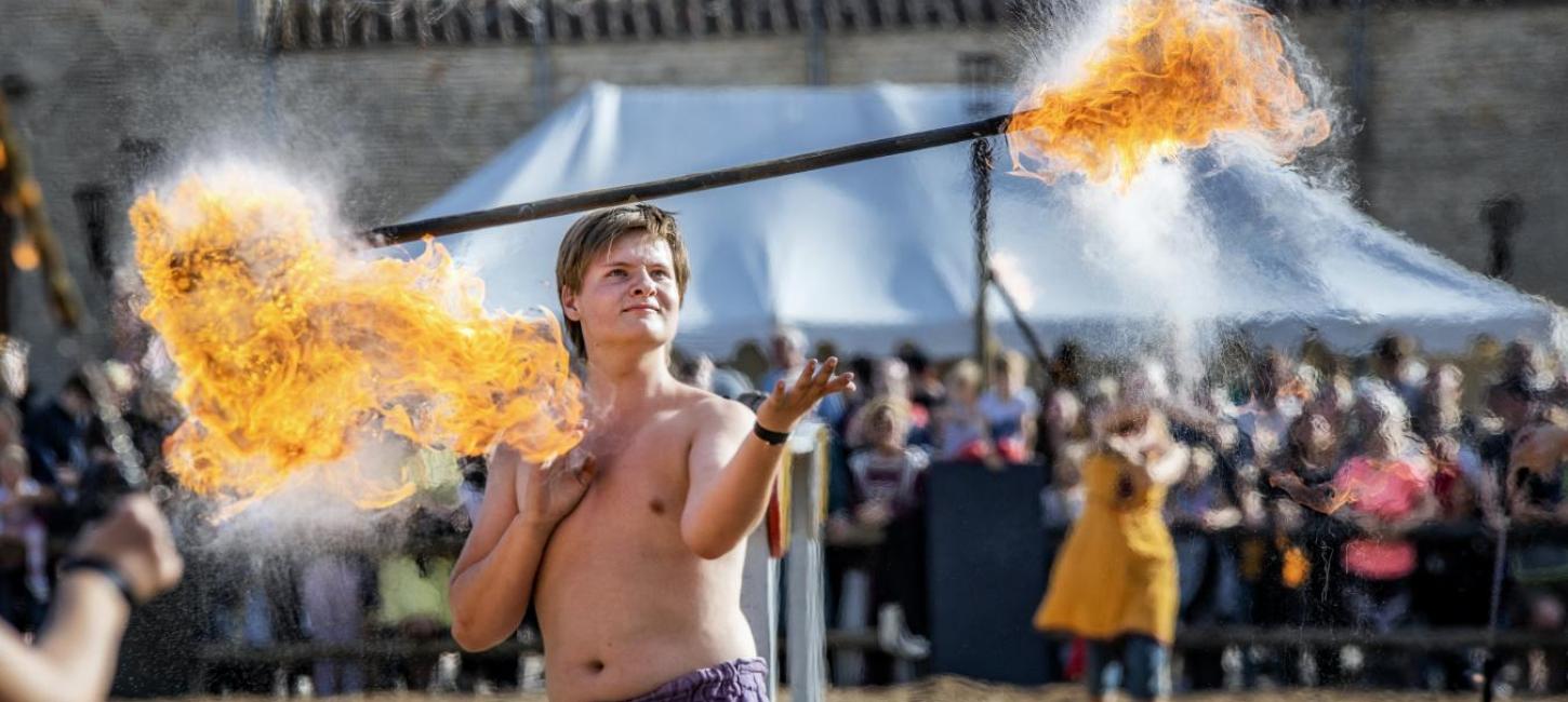 Ild danser til Horsens Middelalderfestival