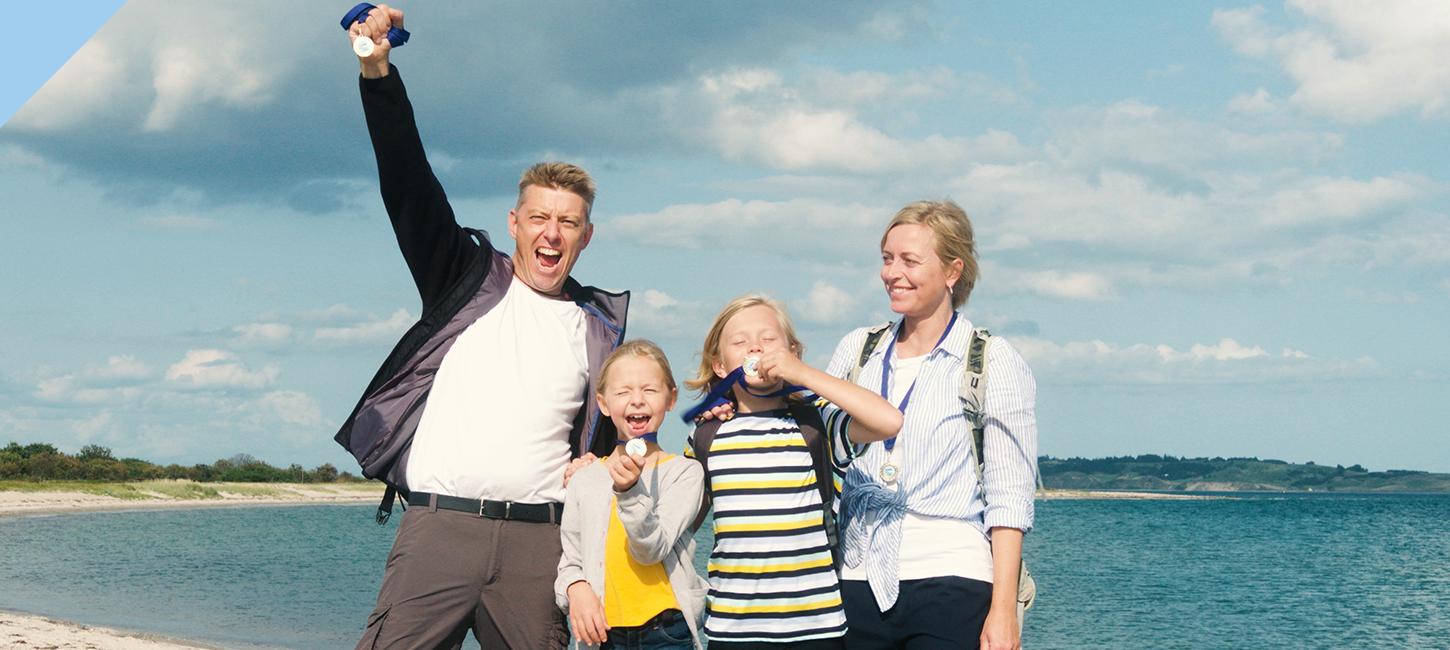 Familie på skattejagten Tunø Rundt - en af fire skattejagter i Destination Kystlandet