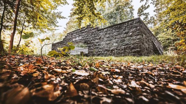 Bjørnegrotten ved Odder om efteråret