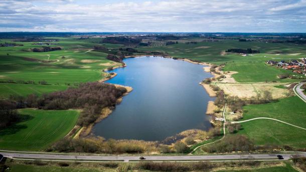 Luftfoto af Ring Sø ved Brædstrup