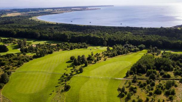 Kystnære greens i Juelsminde Golfklub - en del af Destination Kystlandet