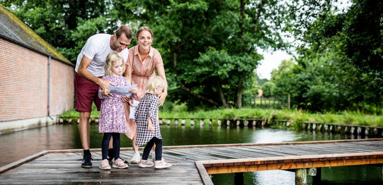 Familie er på skattejagten Odder rundt