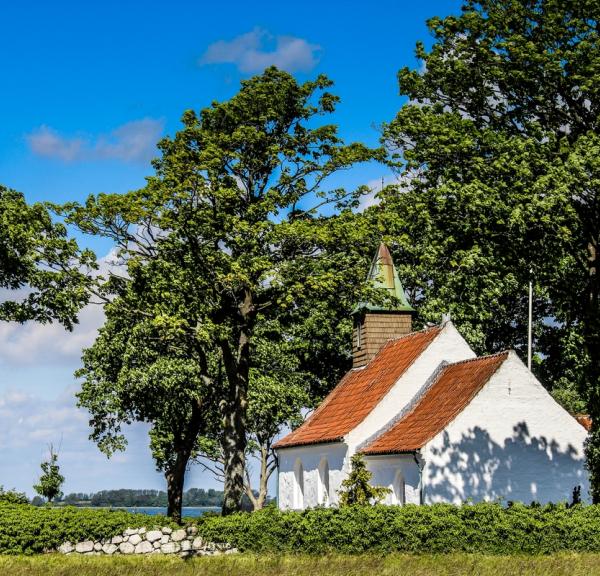 island Hjarnø's church