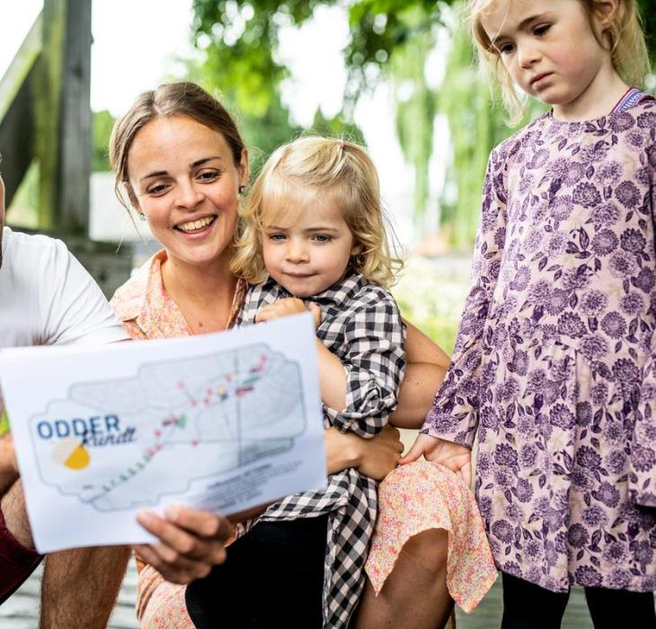 Familie på skattejagten Odder rundt
